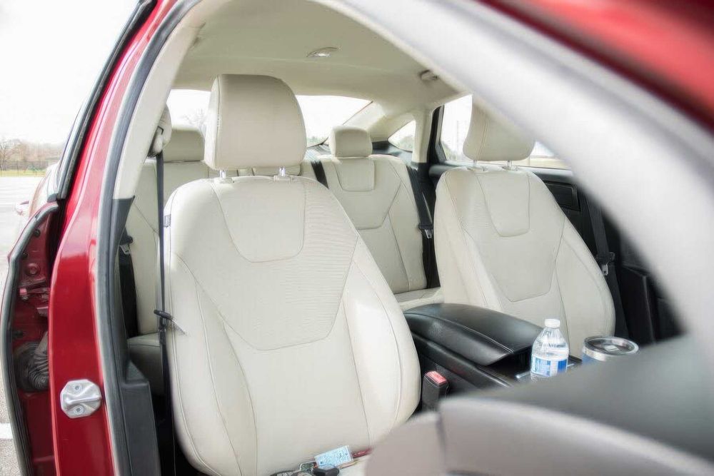 Ford Fusion Hybrid Titanium      2017