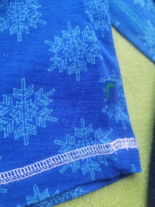 Bluzka REFLEX 122 128wełna 100proc jak merino termiczna