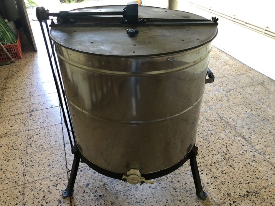 Centrifugador radial