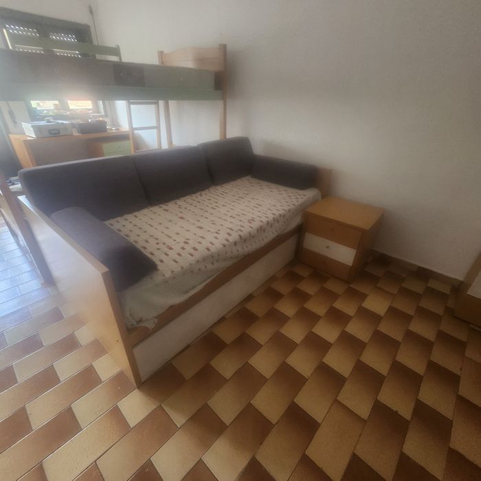 Cama de solteiro com gavetao e colchao