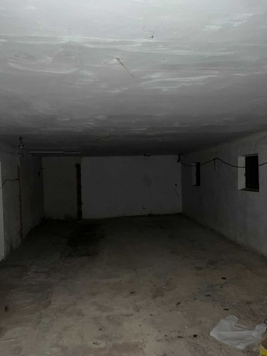 Нежитлове приміщення, 484 м2, м. Луцьк, вул. Червоного Хреста, буд. 16