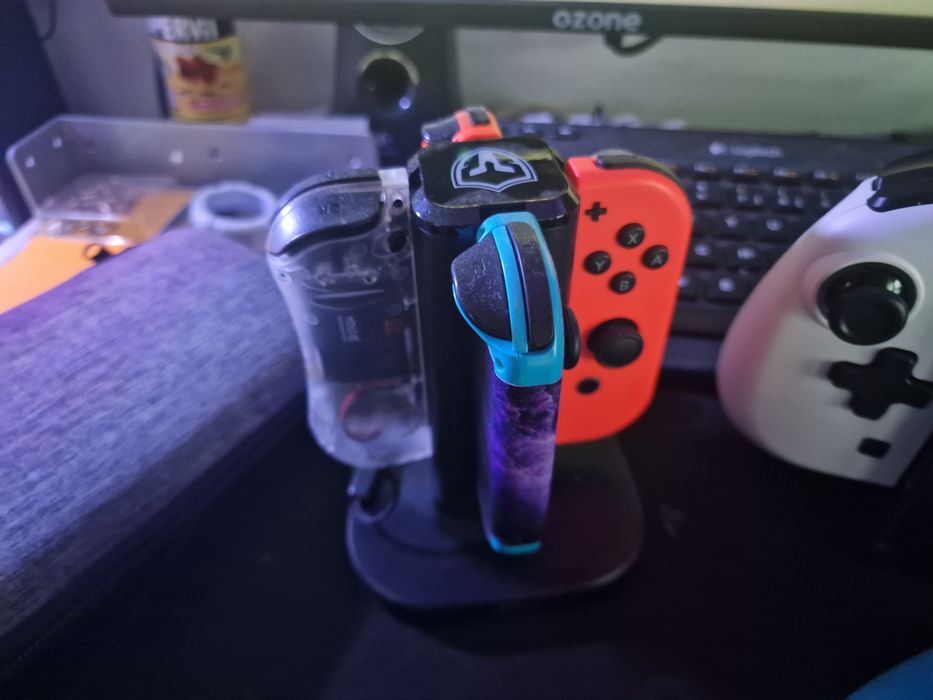 Nintendo Switch desbloqueada + acessórios
