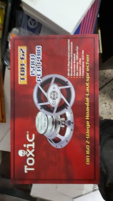 Colunas/subwoofers stock off