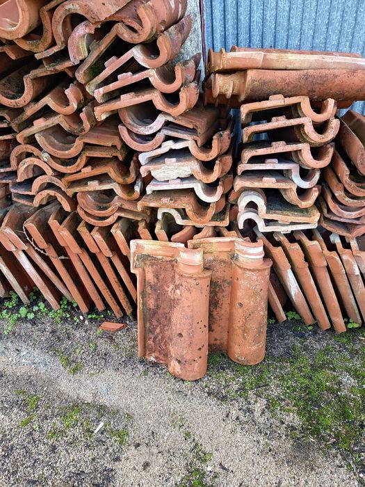 Telha lusa para construção civil. Ripado 37