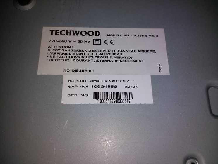 Leitor DVD/CD Techwood c/comando.