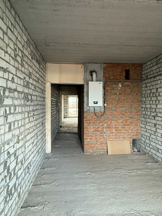 Велика квартира на Митниці в ЖК City Park з автономним опаленням