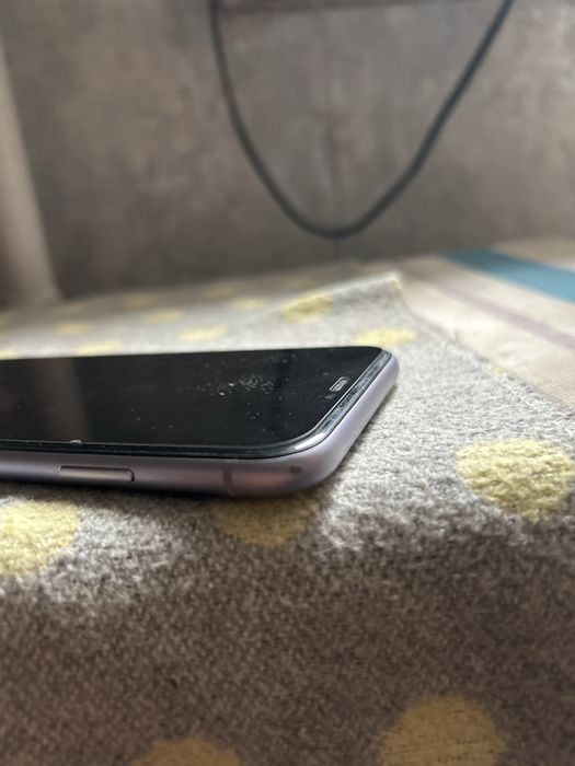 обменяю iPhone 11/64