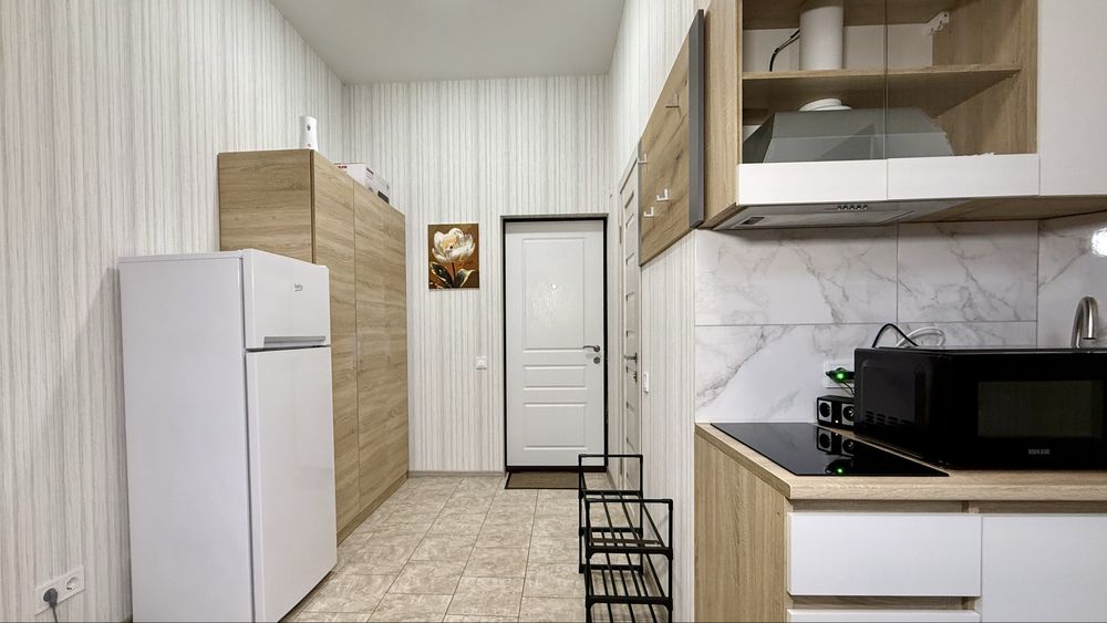 Студія подобово біля набережної/ метро Левада