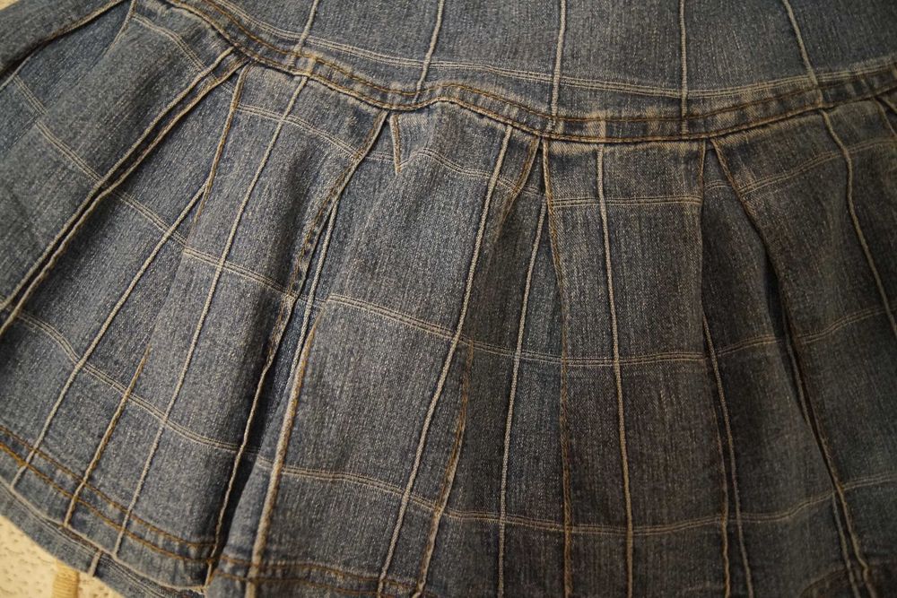spódniczka dżinsowa jeans kwiatki wyszywane r. 122