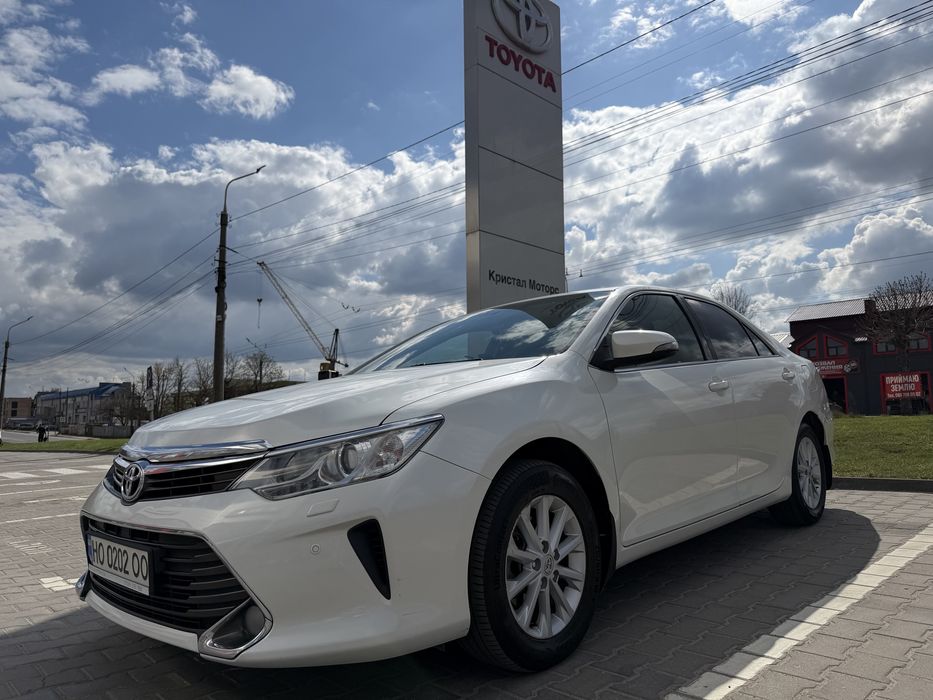 Toyota camry 55 2015