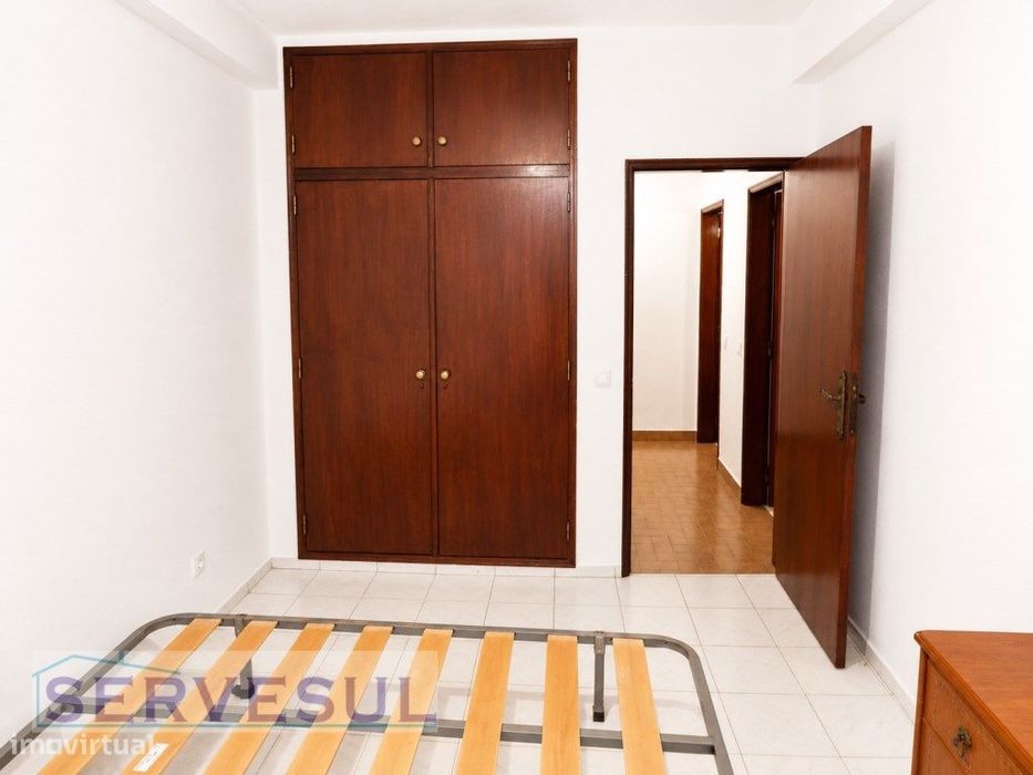 Apartamento de 4 quartos, localizado no centro da vila de Messines,...