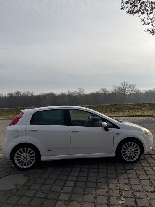Fiat grande punto giugiaro 1.4