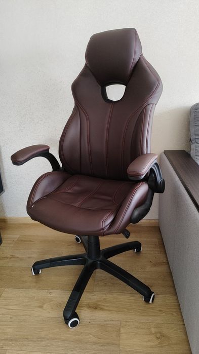 Крісло керівника Special4You Leader Brown