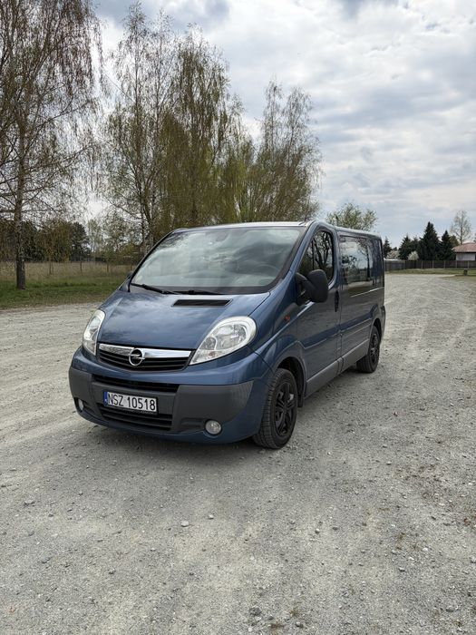 Opel Vivaro 2.0 d 2011