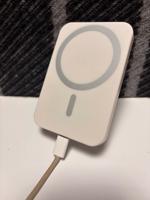 тримач для телефону MagSafe з магнітом | Для авто | Білий