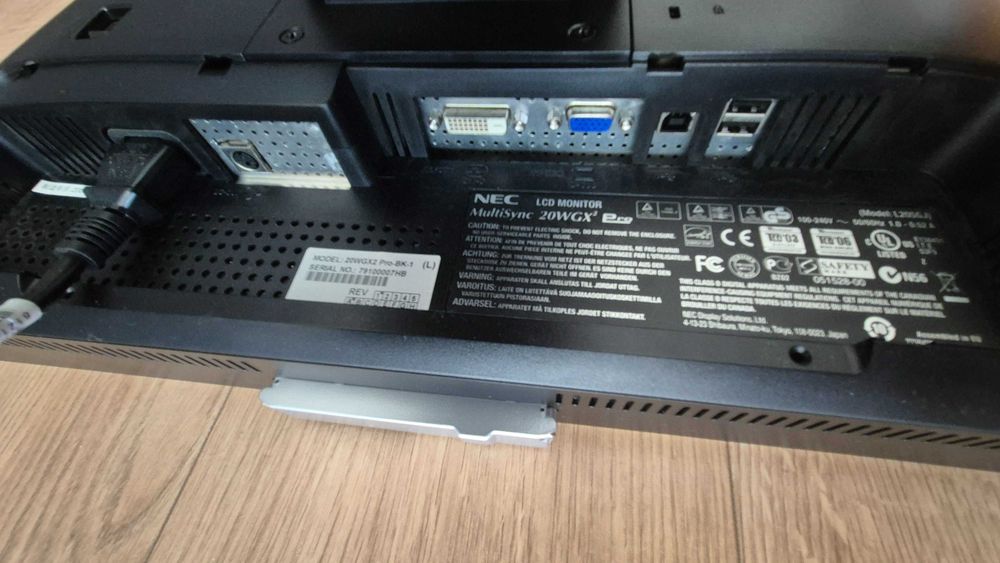 Monitor NEC MultiSync 20WGX2 Pro 20 cali