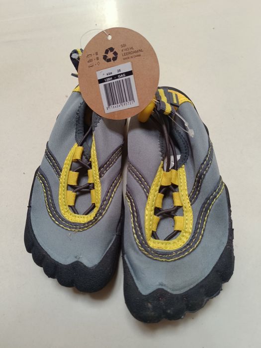 Buty do wody rozmiar 28
