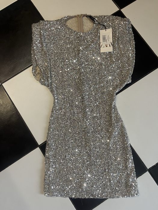 Платье Zara в пайетках