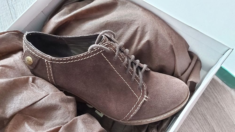 Ботинки Clarks замшевые