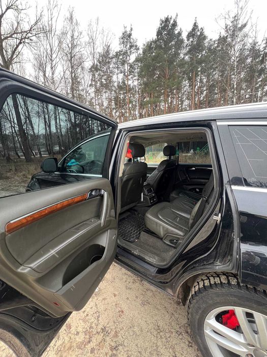 Продам Ауді Q7 в гарному стані!