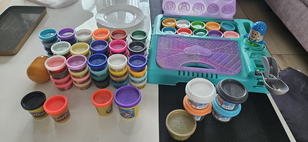 Play-doh super warsztat 64 mini + 15 dużych