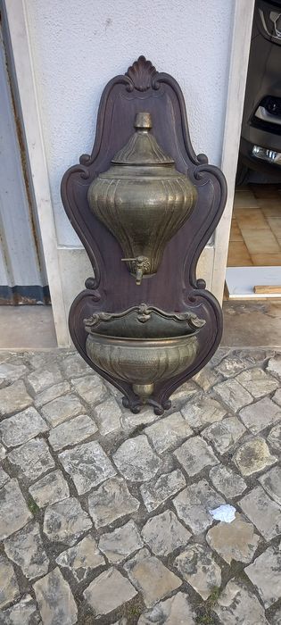 Vendo Fonte de Latão