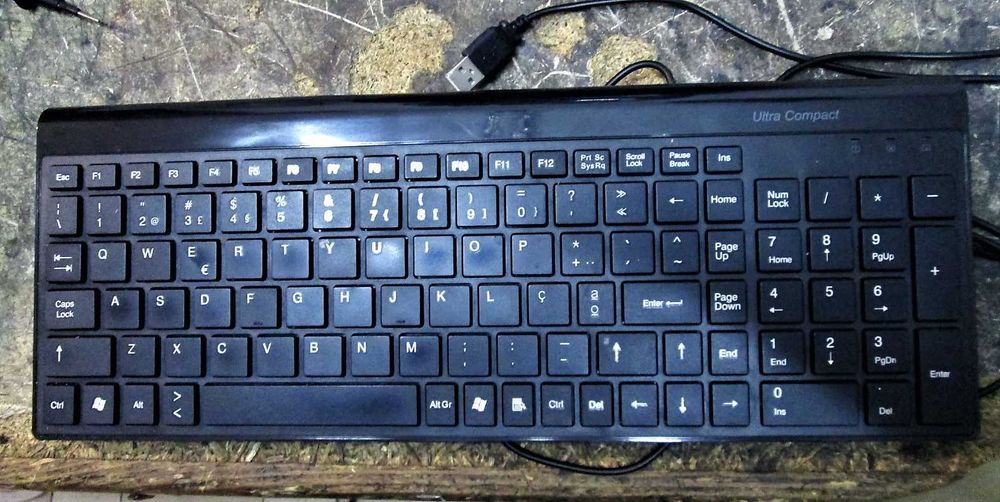 teclados com e sem fio /diversos