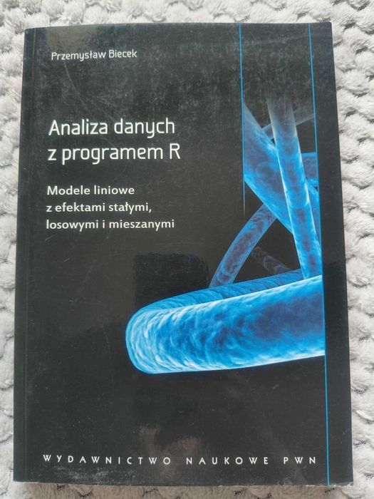 Analiza danych z programem R.