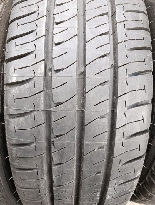 225 65 16 C Michelin