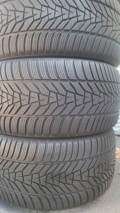 305 40 20/275 45 20 Hankook Winter Icept Evo 3