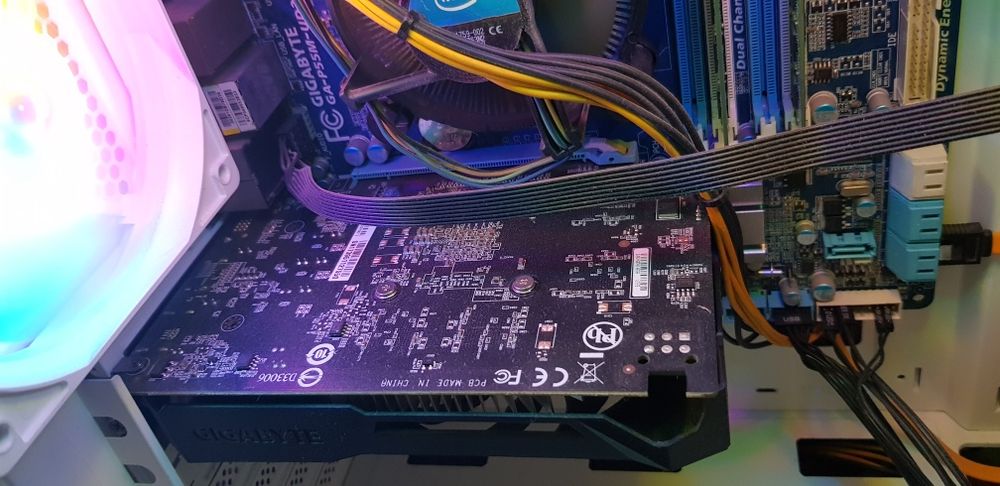 Komputer stacjonarny