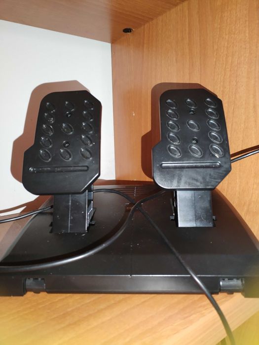 Volante i pedais ps4