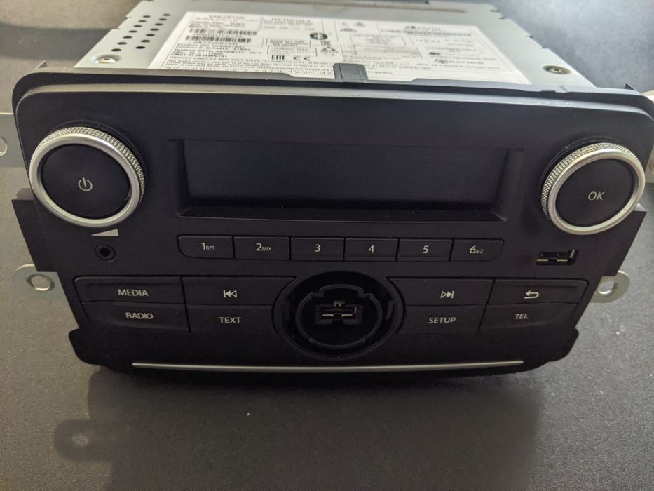 Продам магнитолу, r&go!