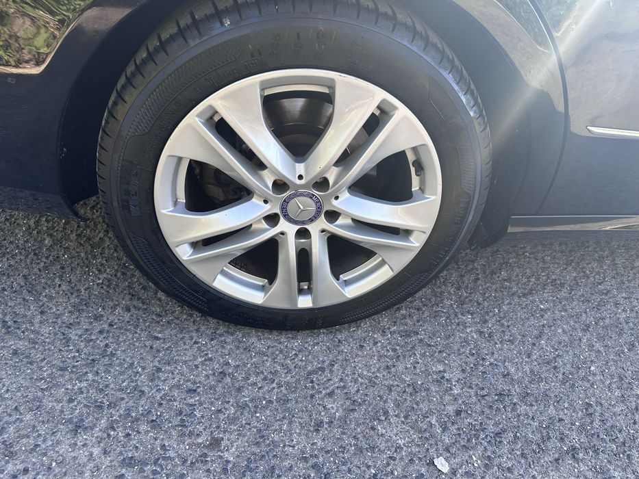 Mercedes-Benz E220 Avanguard