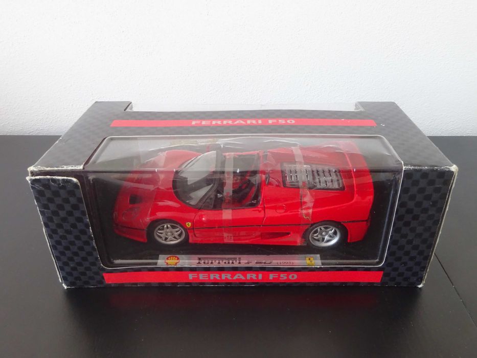 1:18 Maisto Ferrari F50 (2)