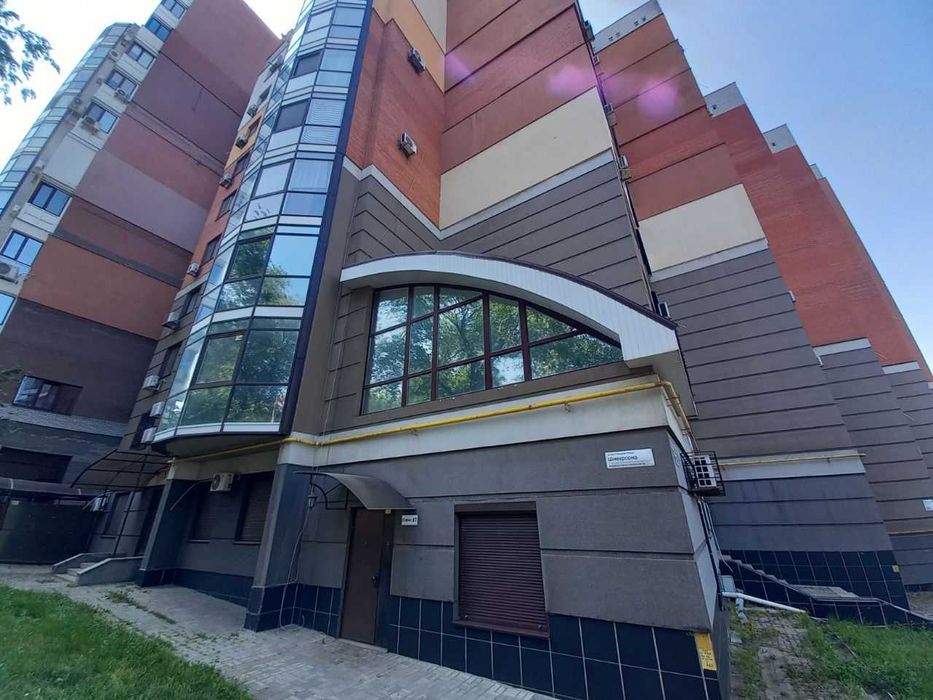 Магазин\офис в центре города (Херсонская ) Продам