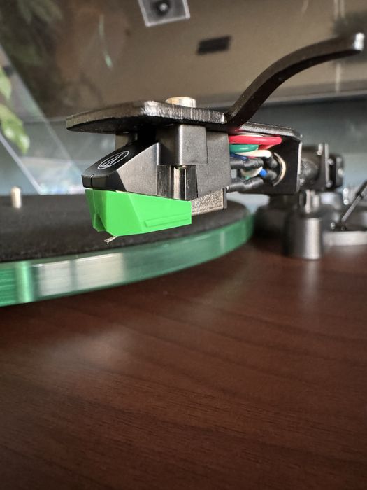 Gramofon Lenco LBT-225WA stan bdb