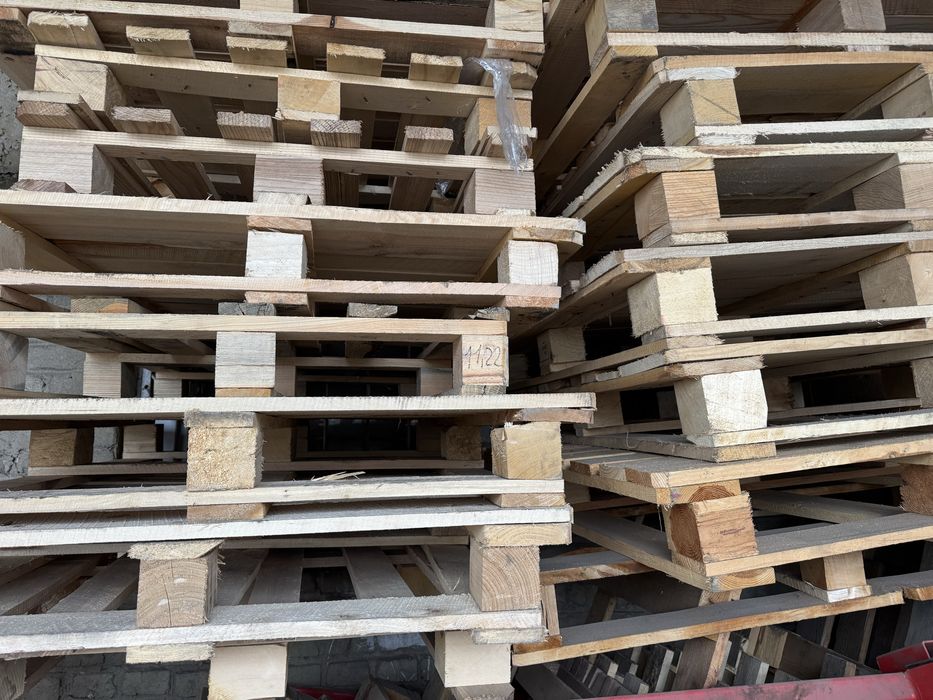 Продам піддони ціна 80 грн за 1 шт