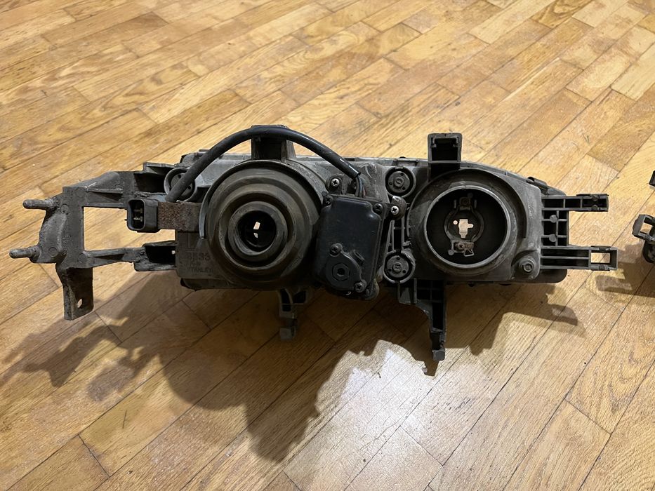 Передні фари Honda Accord 4 (CB/CB7).