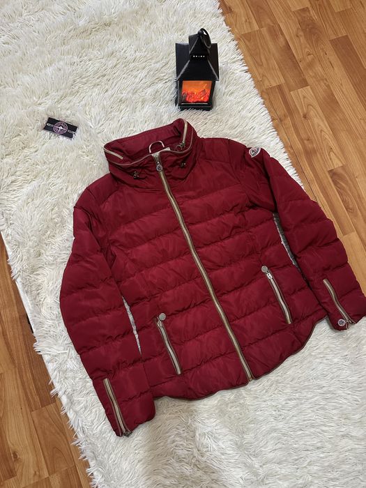 жіночий пуховик/бомбер moncler