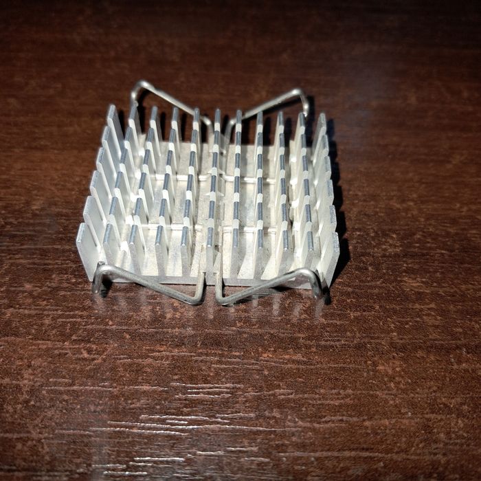 Алюминиевый радиатор охлаждения для чипсета (38x38мм)