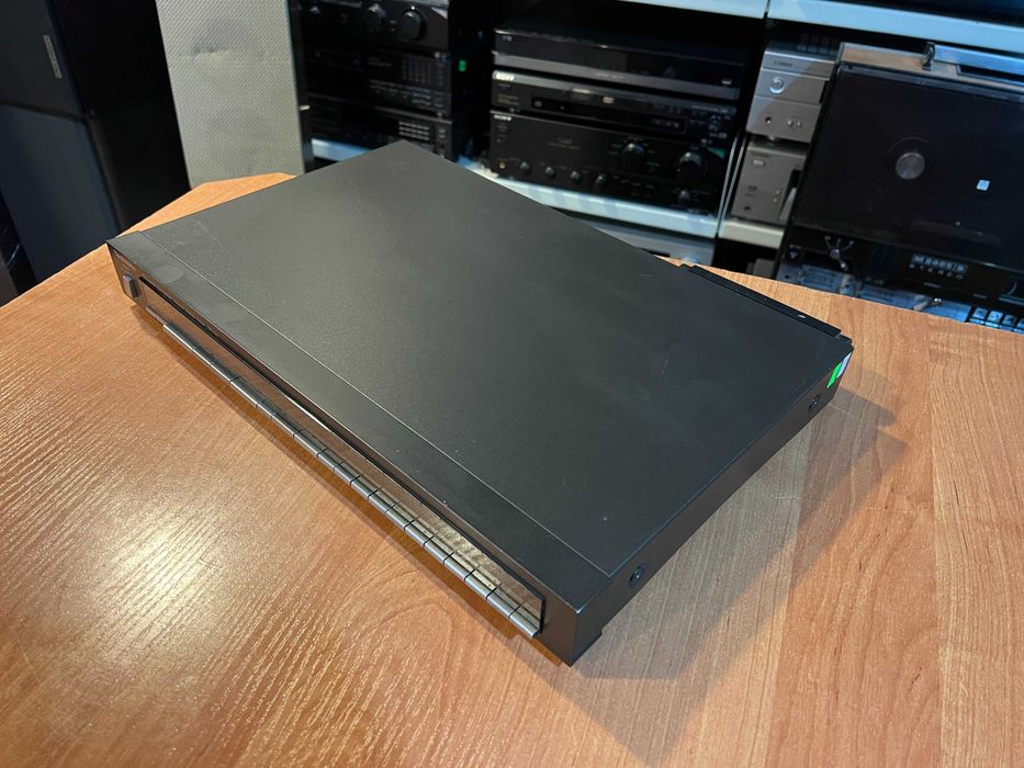 Tuner radiowy Technics ST-S4 Audio Room