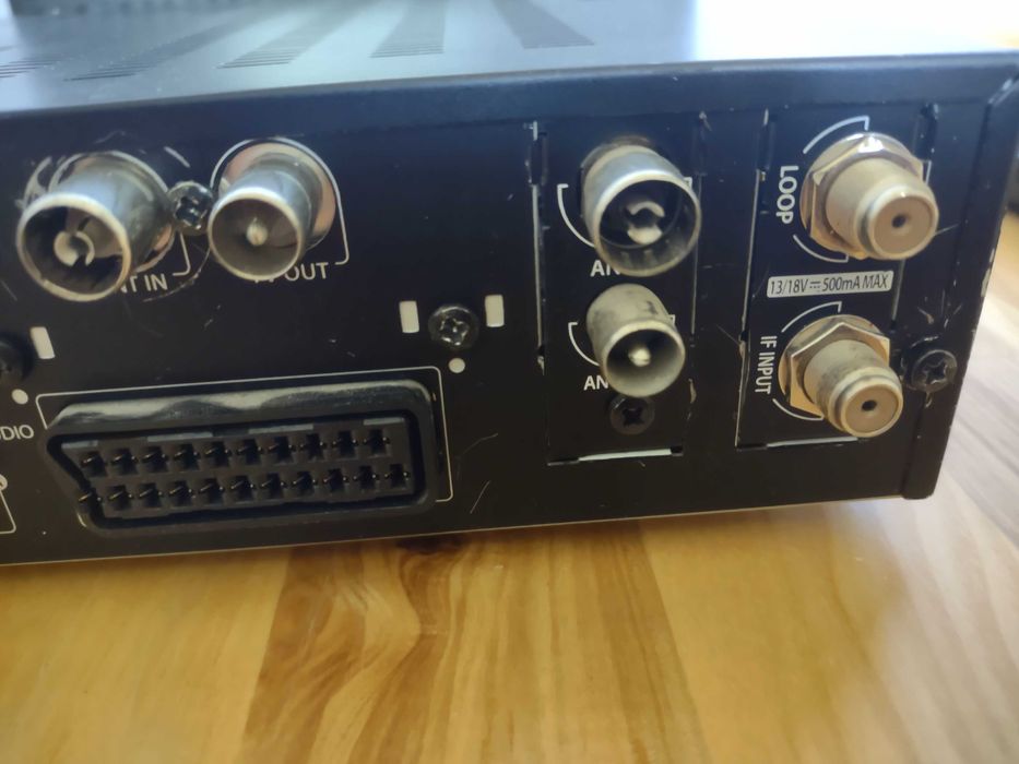 Tuner satelitarny kombo Azbox HD Premium