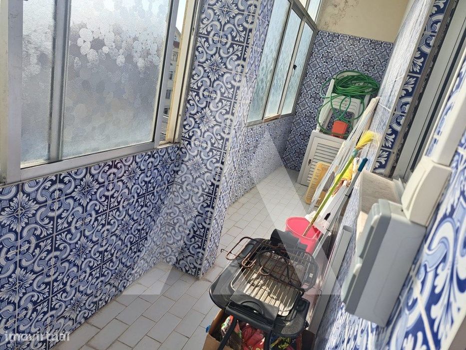 Apartamento T2 com terraço no Bairro do Liceu