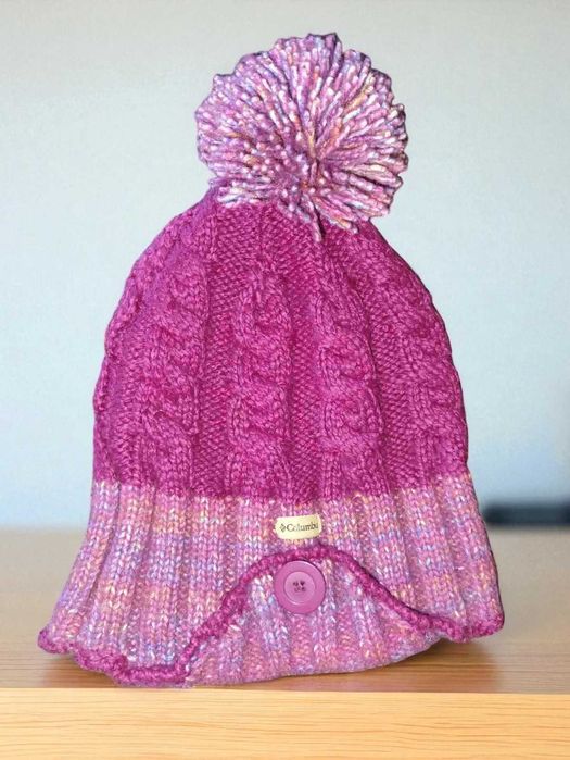 Ефектна жіноча шапка Columbia: Стиль та тепло на кожен день