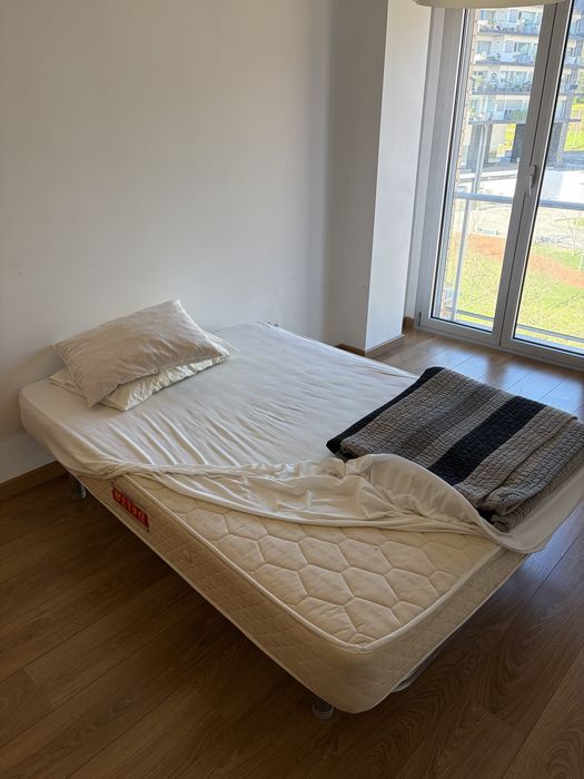Cama - estrado e colchão