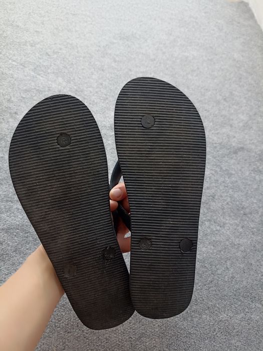 В'єтнамки.  LYLE& SCOTT