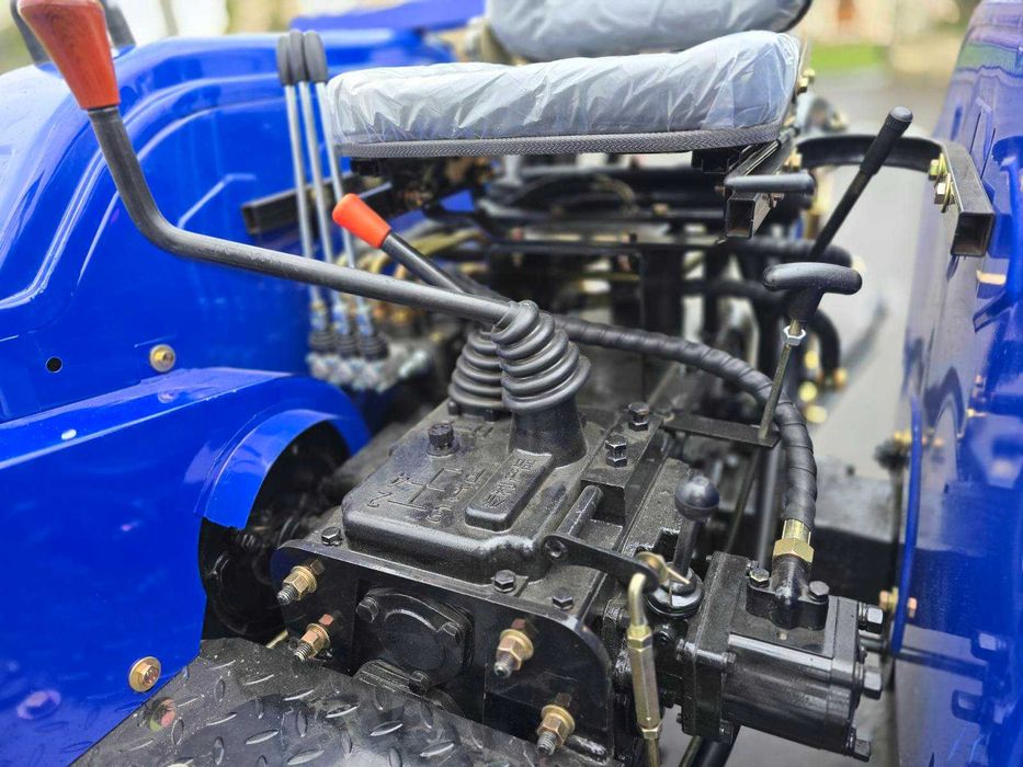 Повнопривідний трактор TERRA FORCE 254B, якісна заміна SHIFENG 244BFU