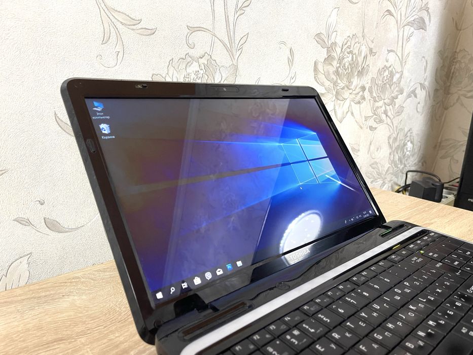 Ноутбук Toshiba Satellite L750D | AMD Phenom II x4 | 4GB RAM | SSD 128GB