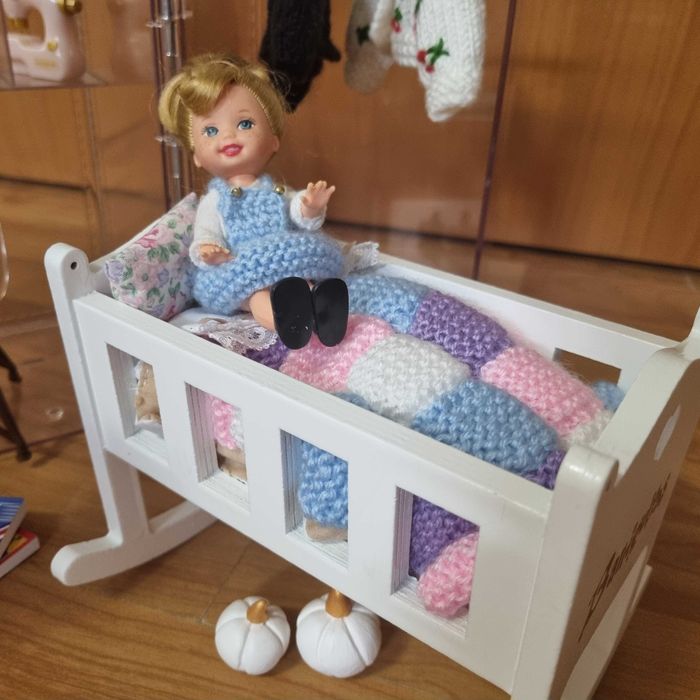 Conjunto de Bonecas com Roupas, Acessórios e Armário